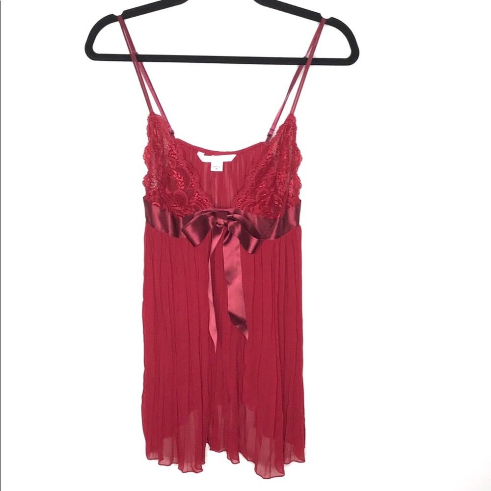 Victoria’s Secret Size Medium Baby Doll Nightie-Burgundy Pleated